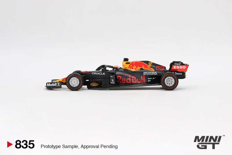 Red Bull RB16B #33 Max Verstappen 2021 Abu Dhabi Grand Prix Winner - Image 3